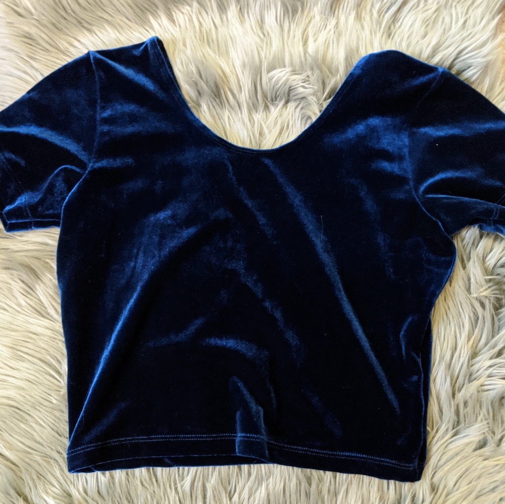 NWOT DISCONTINUED AA Velvet Crop Top Navy